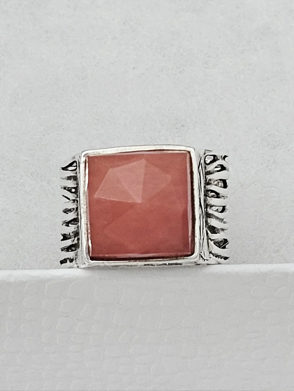 Silpada Sterling Silver Faceted Cherry Quartz Etched Wide Band Ring Size 9-9.25